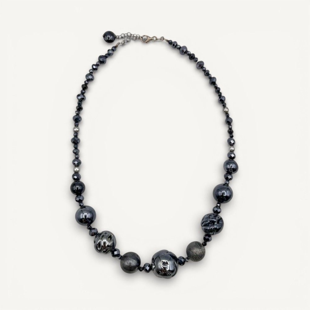 ARDESIA | Charcoal gray polished bead necklace, Murano glass.
