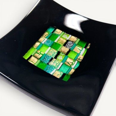 PITAGORA | Plato negro con mosaico verde y dorado | Tienda de Murano