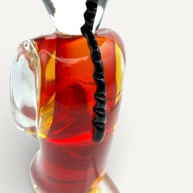 SAIGON | Chinese Kneeling | Red and Amber Figurine | Murano Glass | Murano-Store