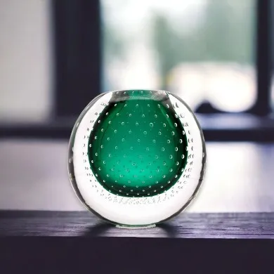 VIRGINIA - Vaso artistico in vetro di Murano sommerso verde